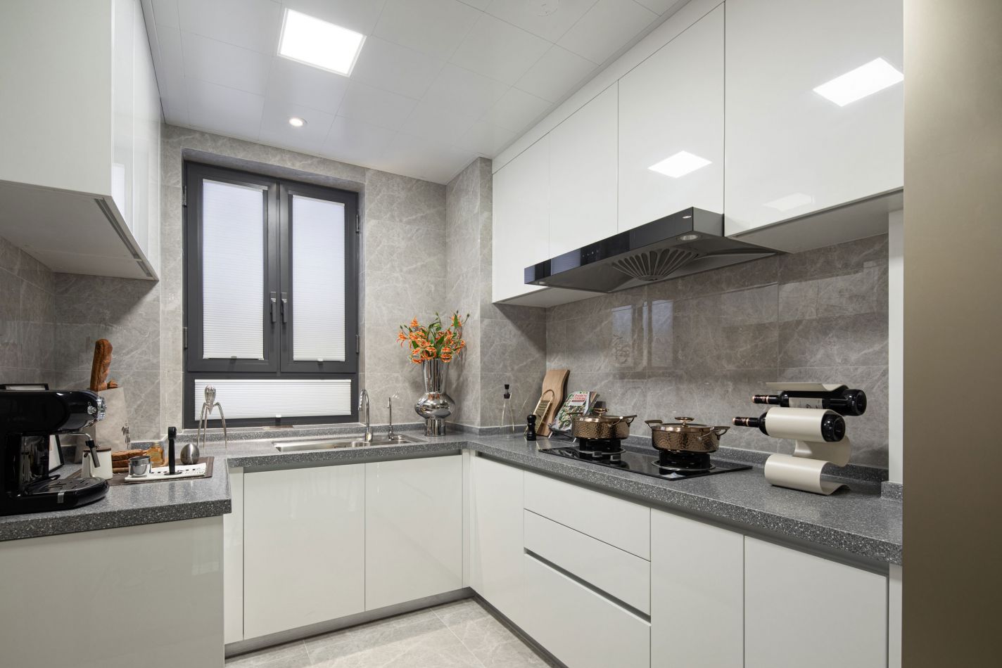 emcױ(й)ٷվ-EMC SPORTS